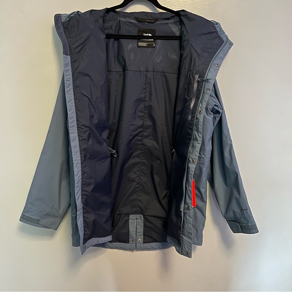North Face Rain Jacket - Picture 7 of 9
